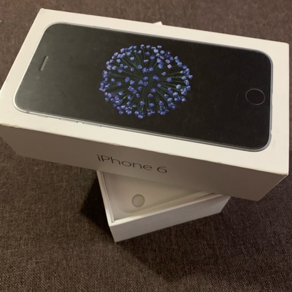 IPhone 6 Box - comes empty - Picture 3 of 3